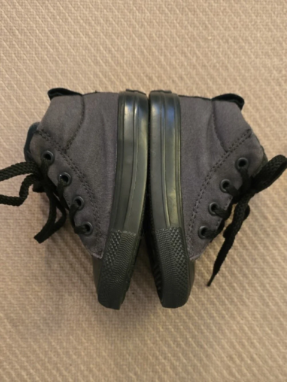 Converse Kids' Chuck Taylor All Star Street Mid Shoes Size 5